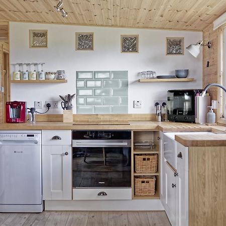 Scandi Cabin On A Hill, With Stunning Panoramic Views Ludgvan Eksteriør billede